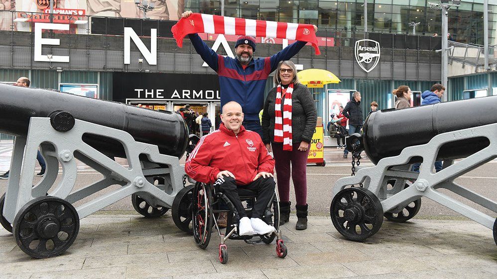 Picture of supporters outside the emirates