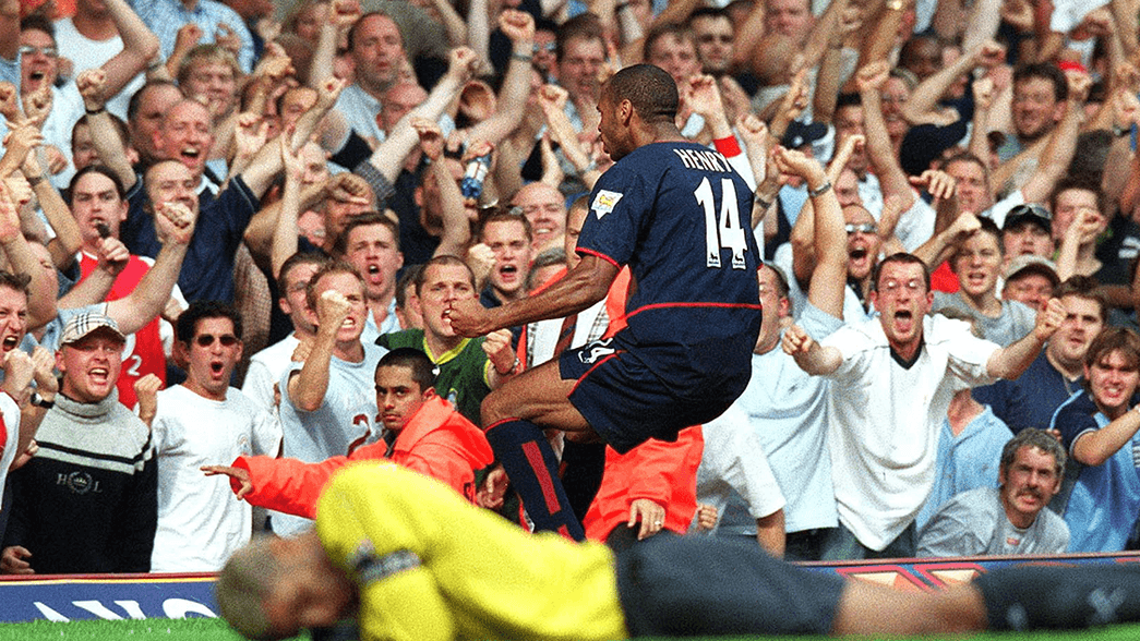 Thierry Henry celebrate scoring against West Ham United in 2002
