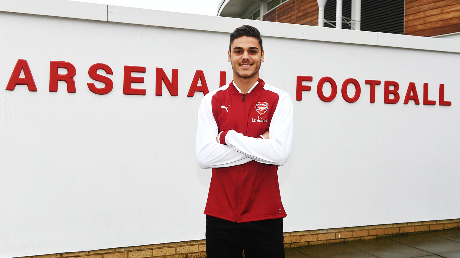 Konstantinos Mavropanos joins the club | News | Arsenal.com1600 x 900