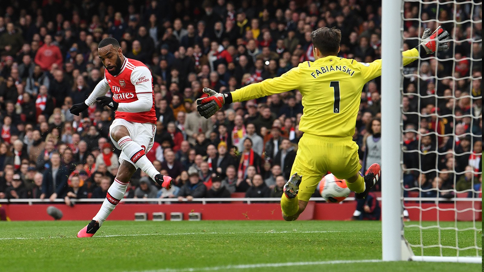 Highlights: Lacazette scores in Arsenal win | Goals | News | Arsenal.com