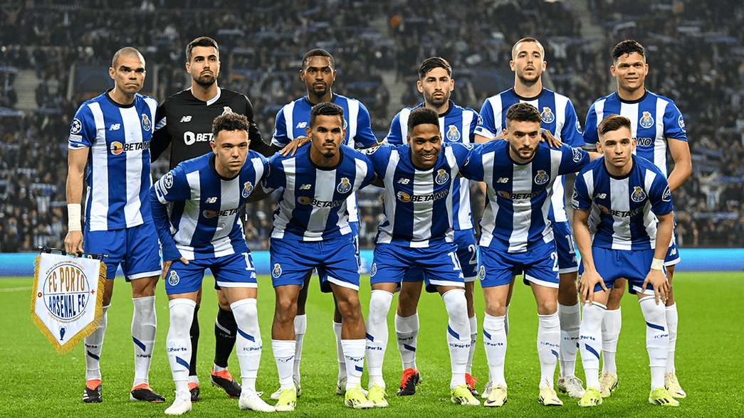 Porto line up for a team photo before the first leg