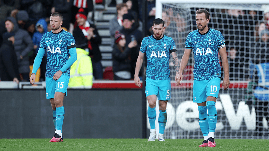 Tottenham players show their disappointment after conceding against Brentford