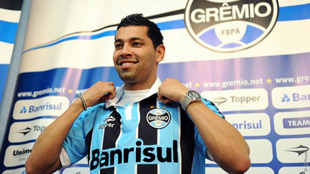 Andre Santos on loan at Gremio
