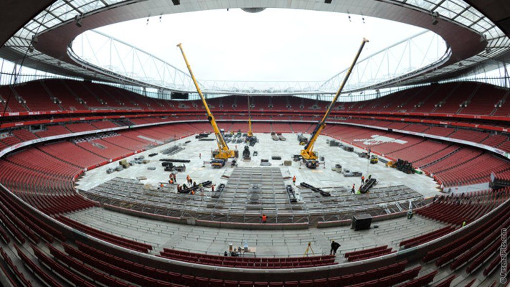 Emirates Stadium gets ready for Muse