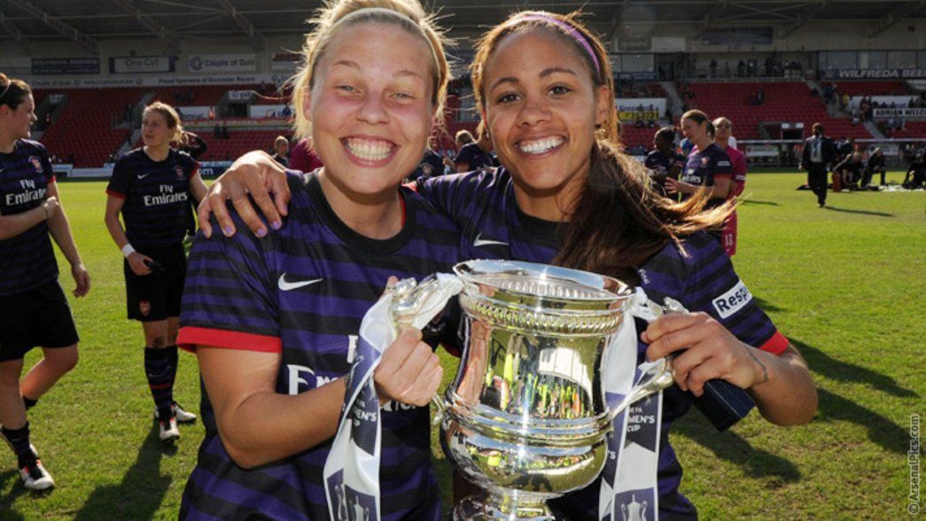 Gilly Flahery and Alex Scott with the FA Women's Cup