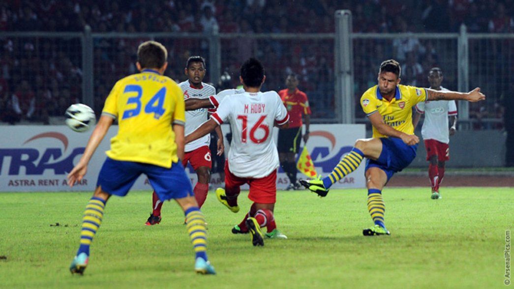 13/14: Indonesia Dream Team 0-7 Arsenal - Olivier Giroud