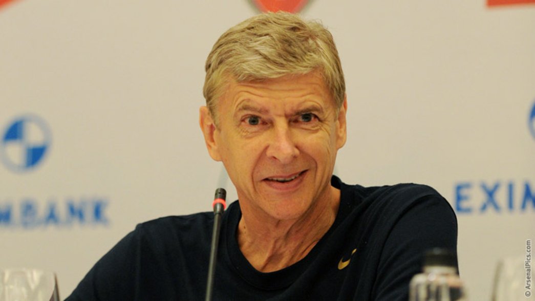 Arsène Wenger at the Hanoi press conference