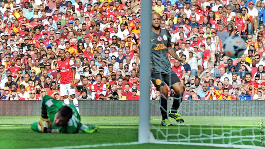 13/14 Arsenal 1-2 Galatasaray - Theo Walcott