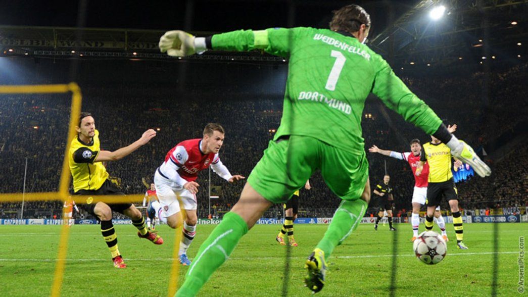 Aaron Ramsey scores against Borussia Dortmund