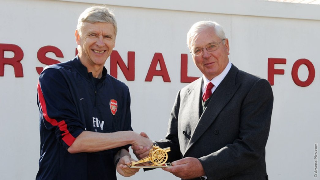Arsène Wenger and Sir Chips Keswick
