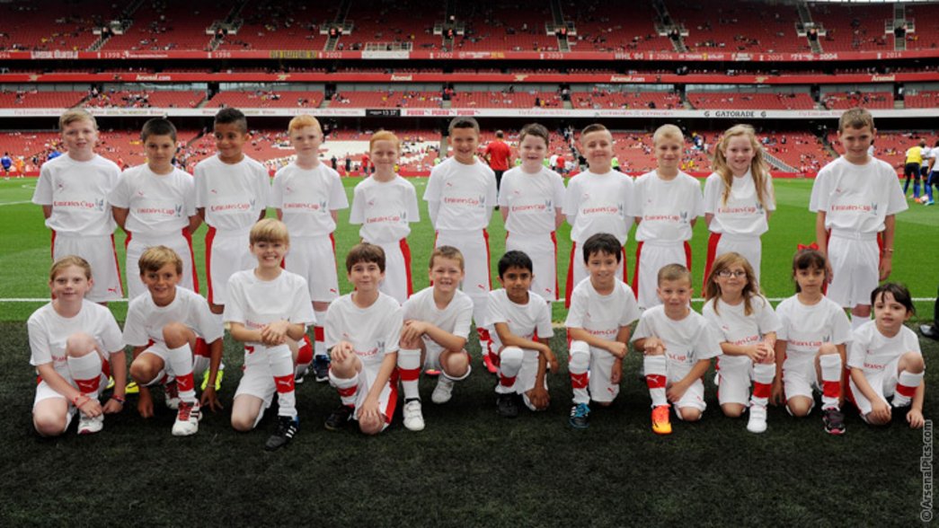 Emirates Cup player escorts