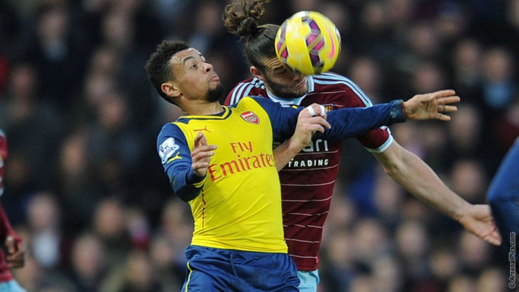 Francis Coquelin battles for possession