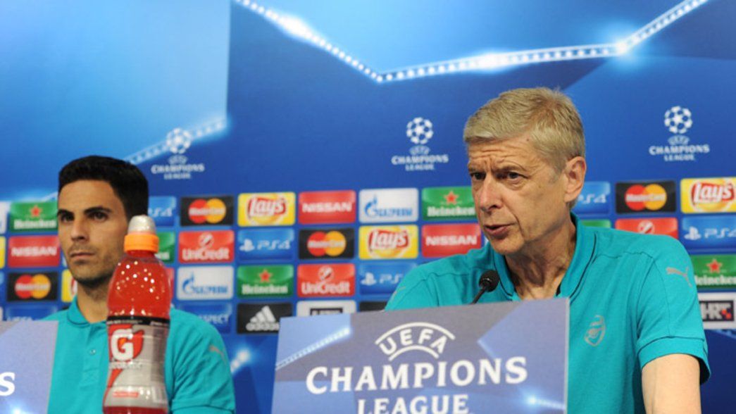 Mikel Arteta and Arsene Wenger at Arsenal's press conference in Zagreb