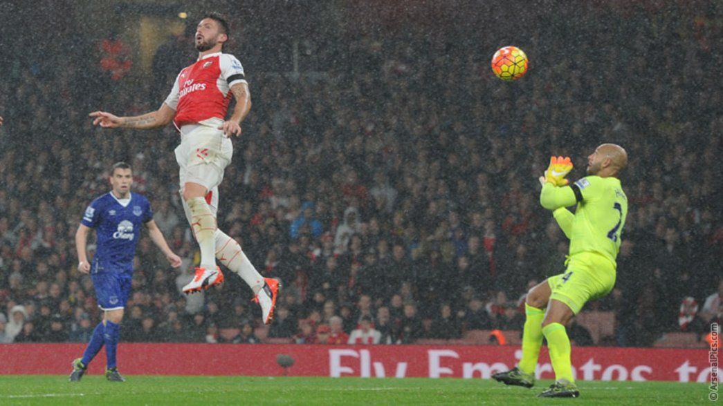 Olivier Giroud heads Arsenal in front against Everton