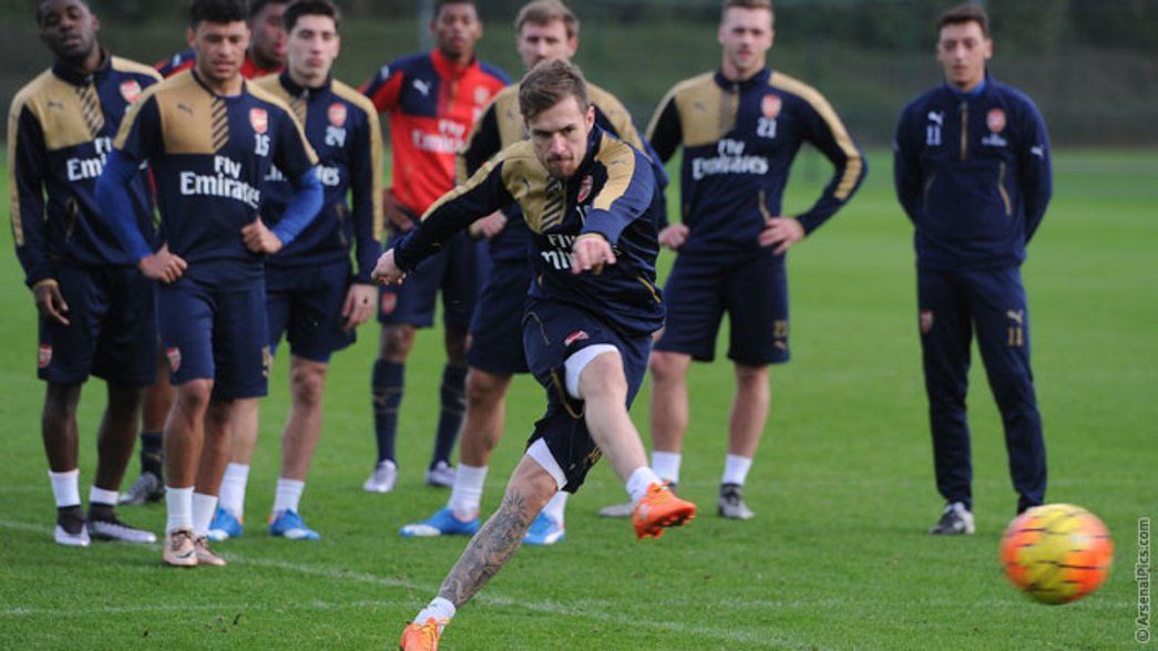 Aaron Ramsey trains ahead of the Man City game