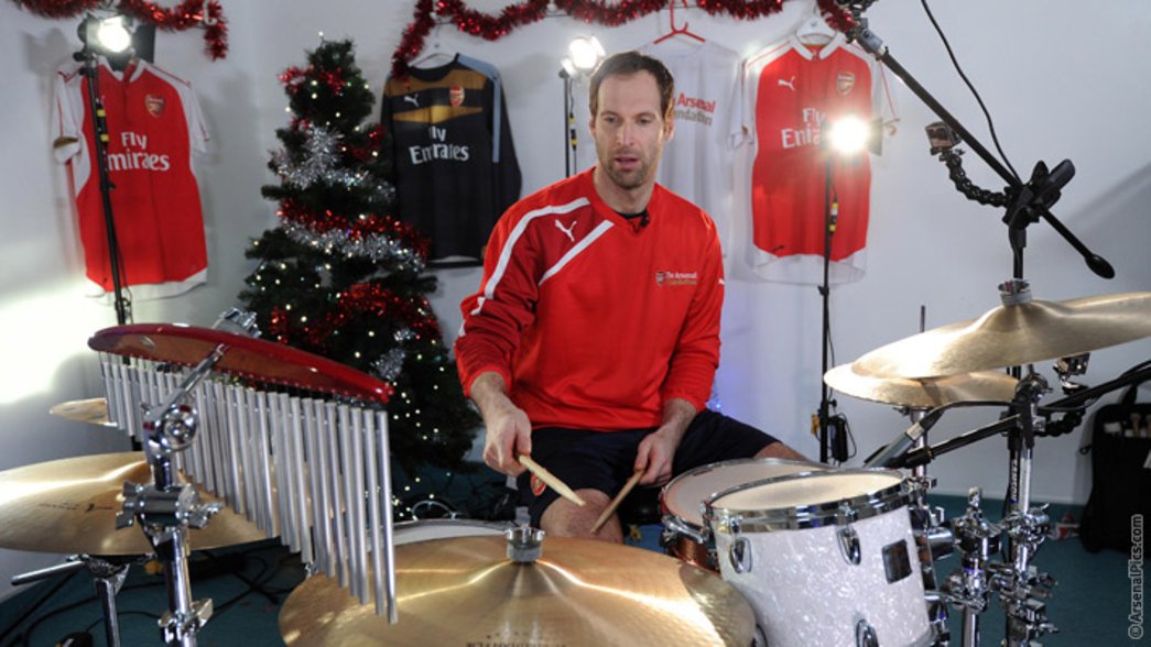 Petr Cech drumming