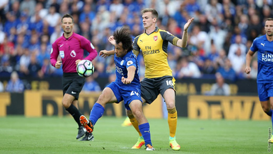 Rob Holding v Leicester City
