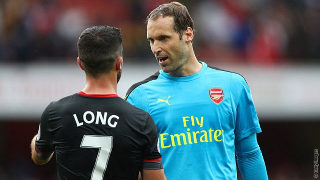 Petr Cech speaks to Shane Long after the win against Southampton