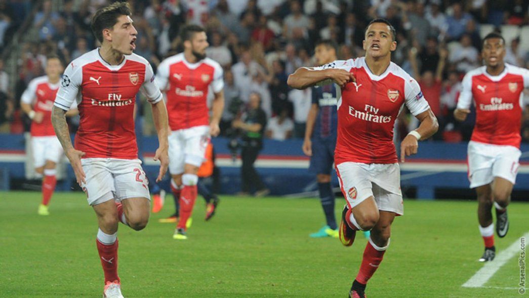 Alexis celebrates his goal against PSG