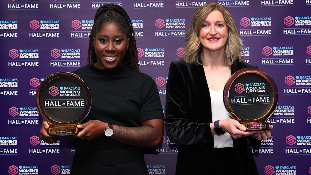 Anita Asante and Ellen White with their WSL Hall of Fame awards