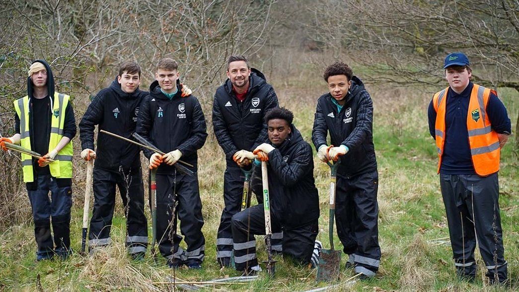 Arsenal Under-16s hard at work in Scotland
