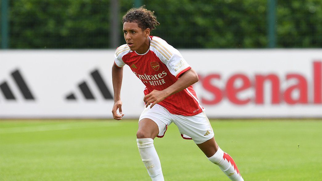 Cam'ron Ismail in action for Arsenal U18s