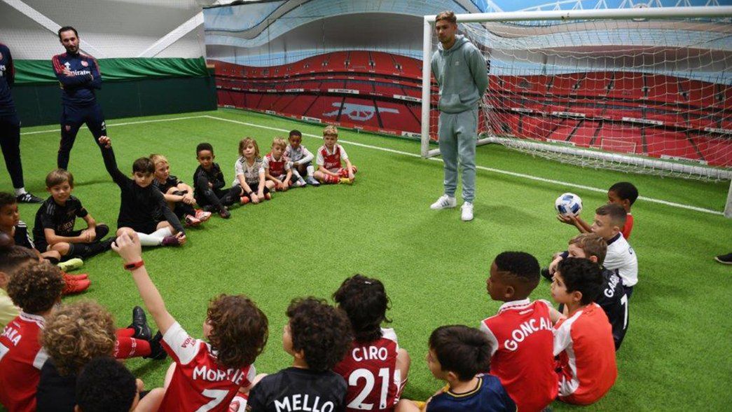 Emile Smith Rowe at the Hub