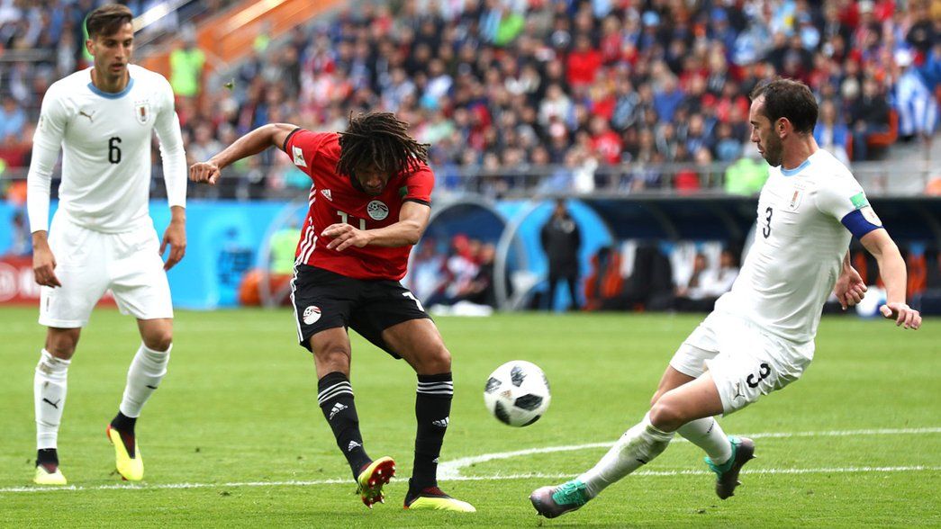 Mohamed Elneny in World Cup action against Uruguay
