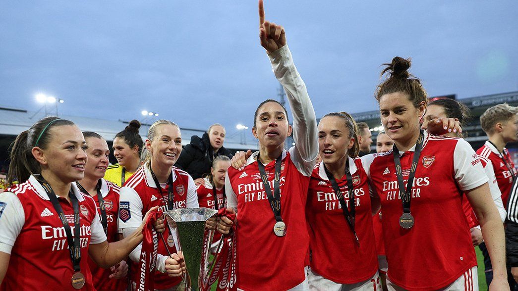 Rafaelle and the team celebrate with the Conti Cup trophy