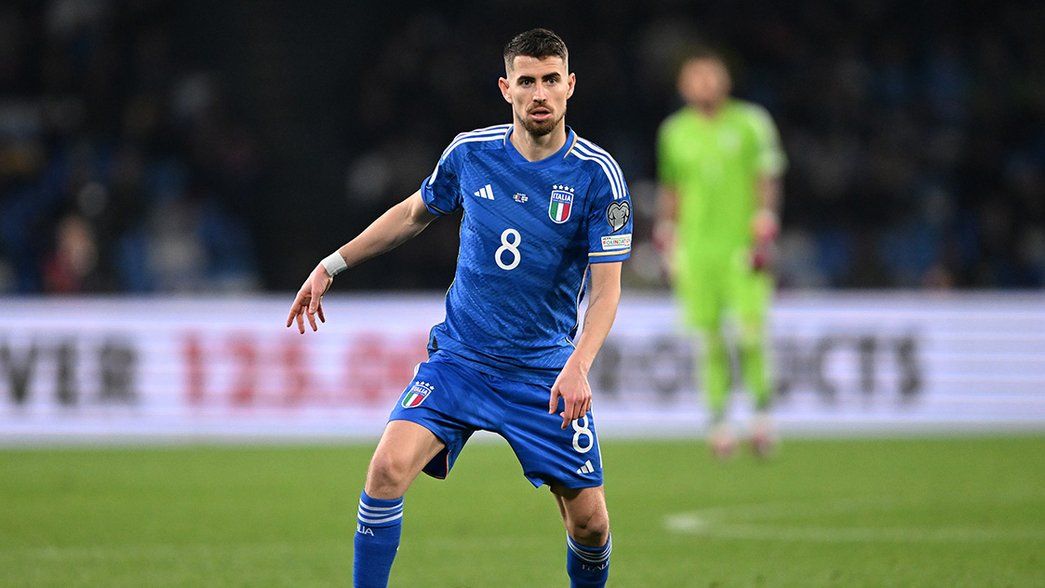 Jorginho in action for Italy in the Nations League