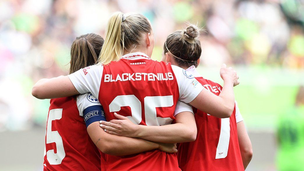 Katie McCabe, Stina Blackstenius and Steph Catley embrace after our equaliser