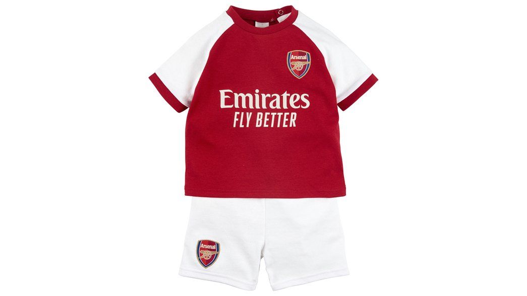 Win a Baby Kit Short and T-Shirt Set 