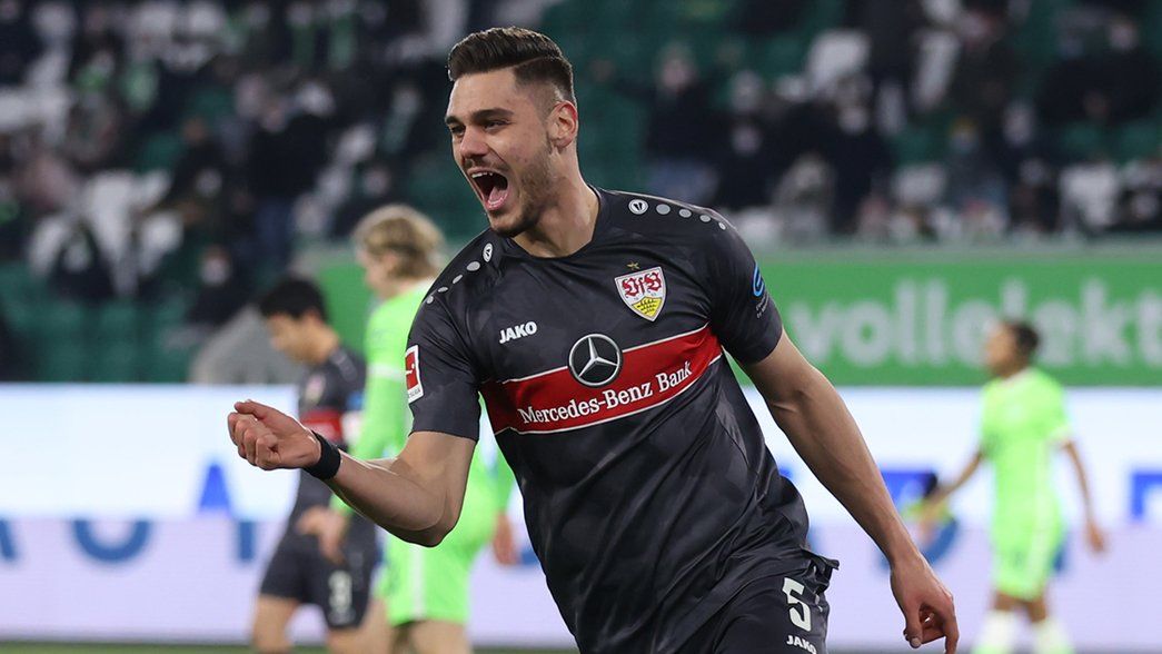 Dinos Mavropanos celebrates scoring for Stuttgart