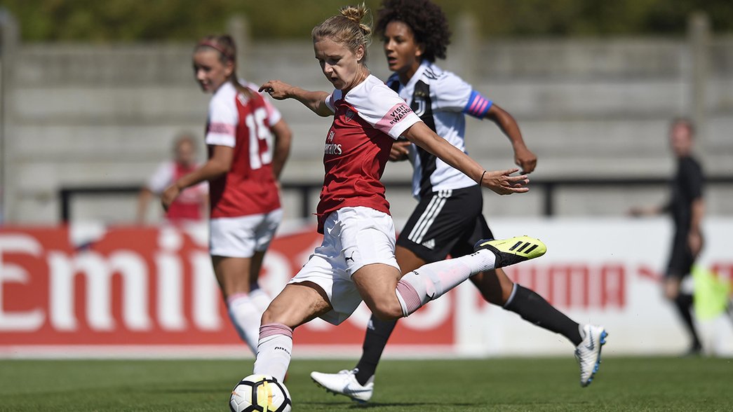 Miedema fires at goal against Juventus