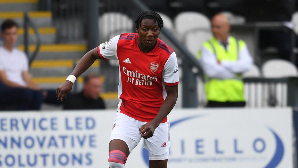 Brooke Norton-Cuffy in action for Arsenal U-23s