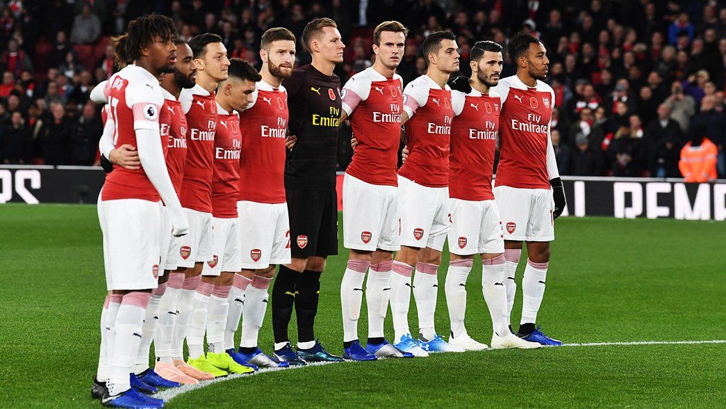 Arsenal wear poppy shirts against Wolves in November 2018