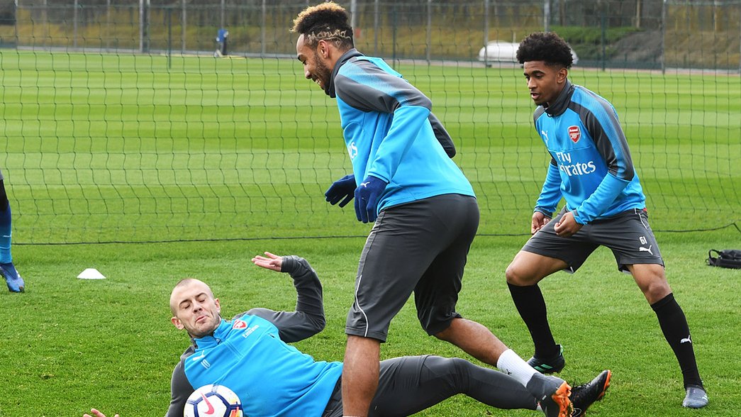 Jack Wilshere, Pierre-Emerick Aubameyang and Reiss Nelson in training before the Southampton game