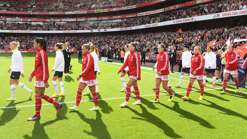 The teams walk out at the Emirates