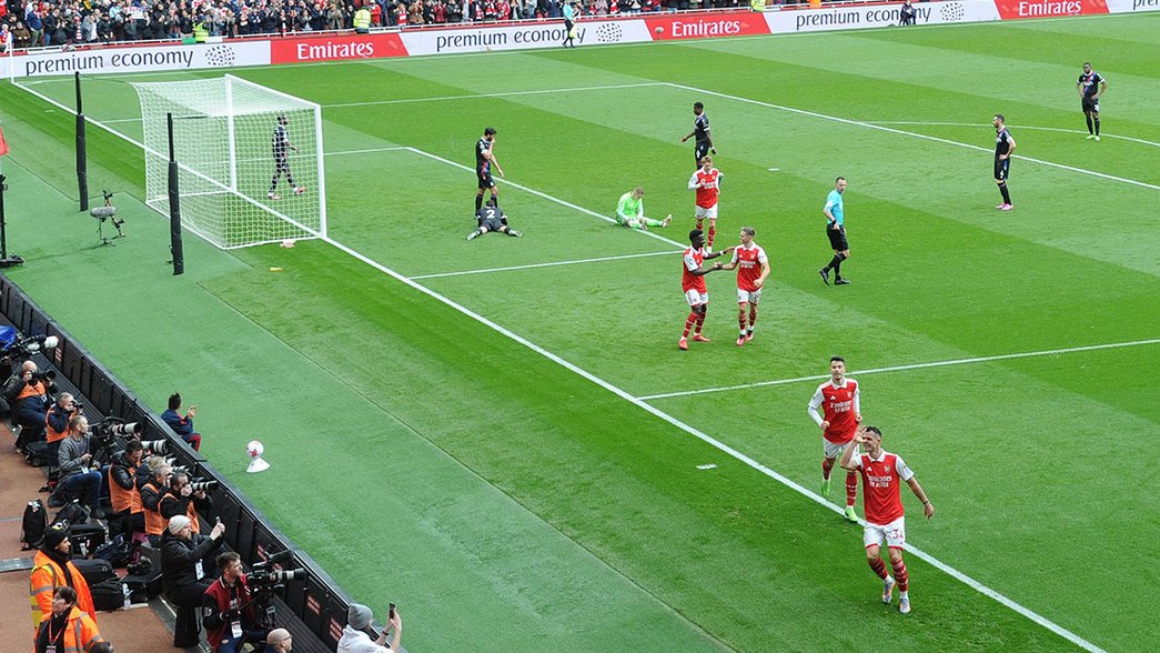 Granit Xhaka celebrates his goal against Crystal Palace