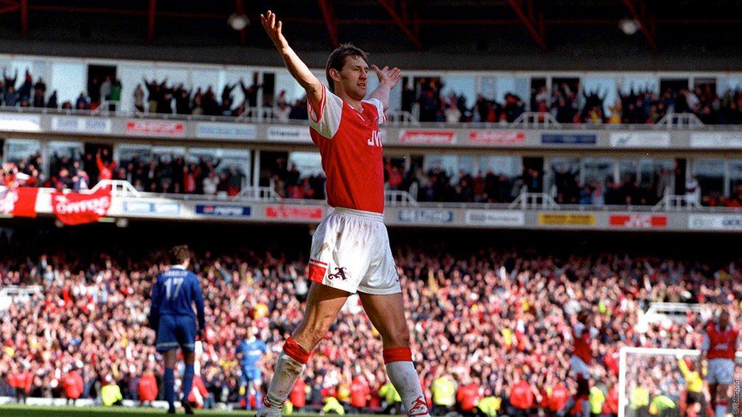 30. Adams stunner wraps up title | History | News | Arsenal.com