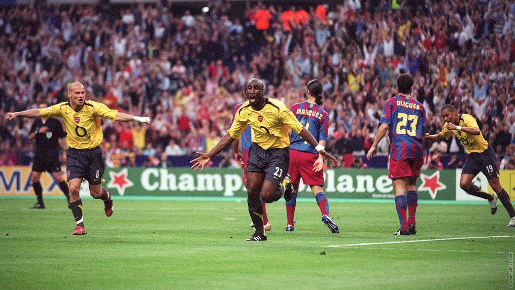 Sol Campbell scores against Barcelona