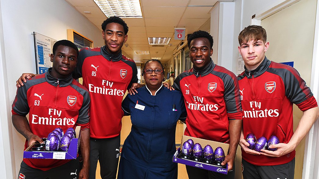 Academy players visit Whittington Hospital