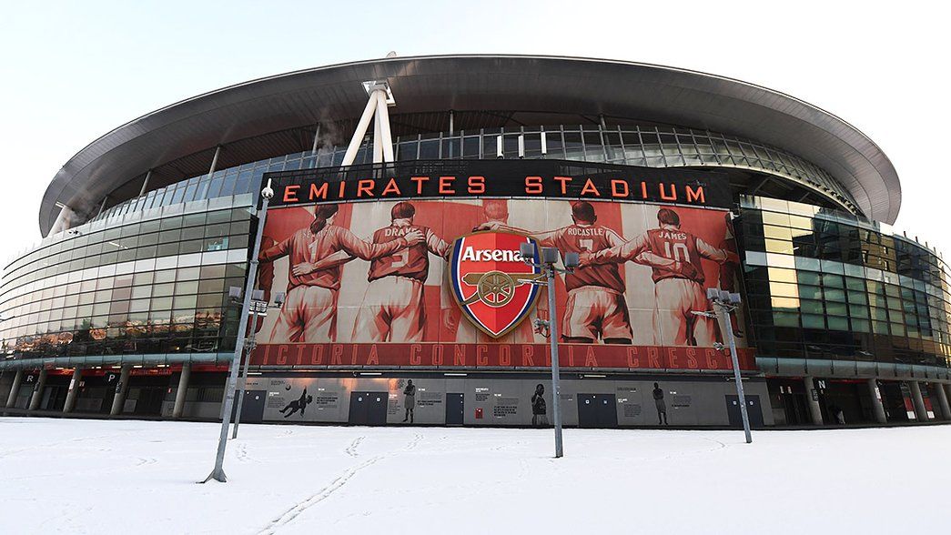 Emirates Stadium snow