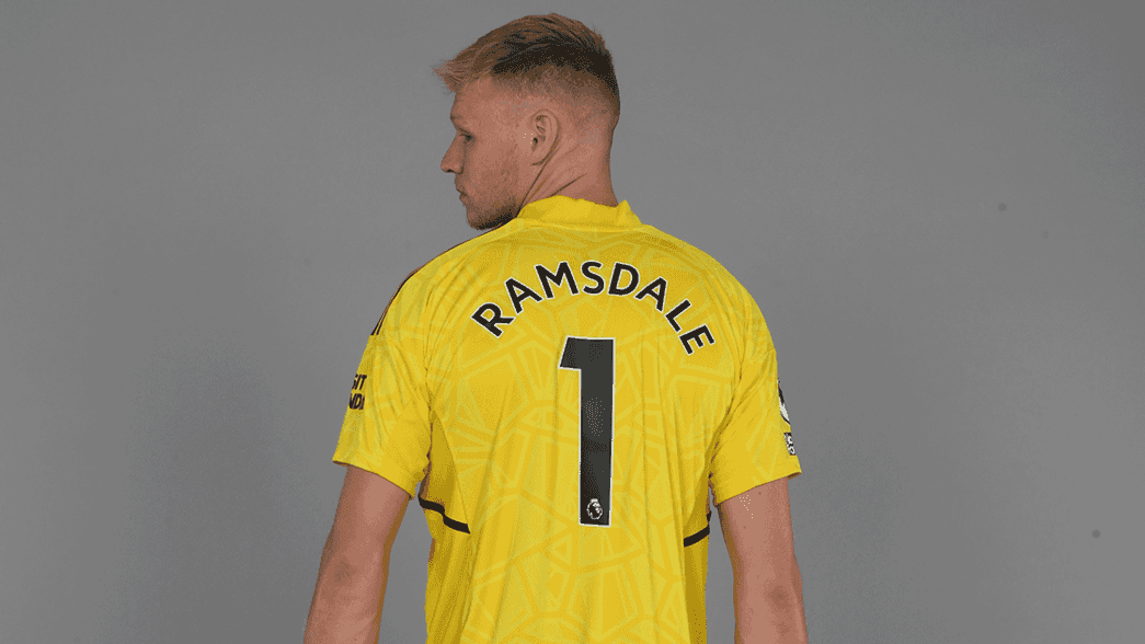 Aaron Ramsdale in his new number one shirt
