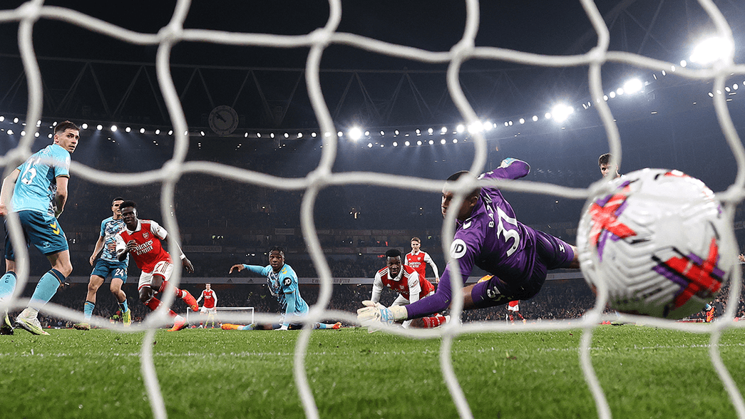 Bukayo Saka scores against Southampton