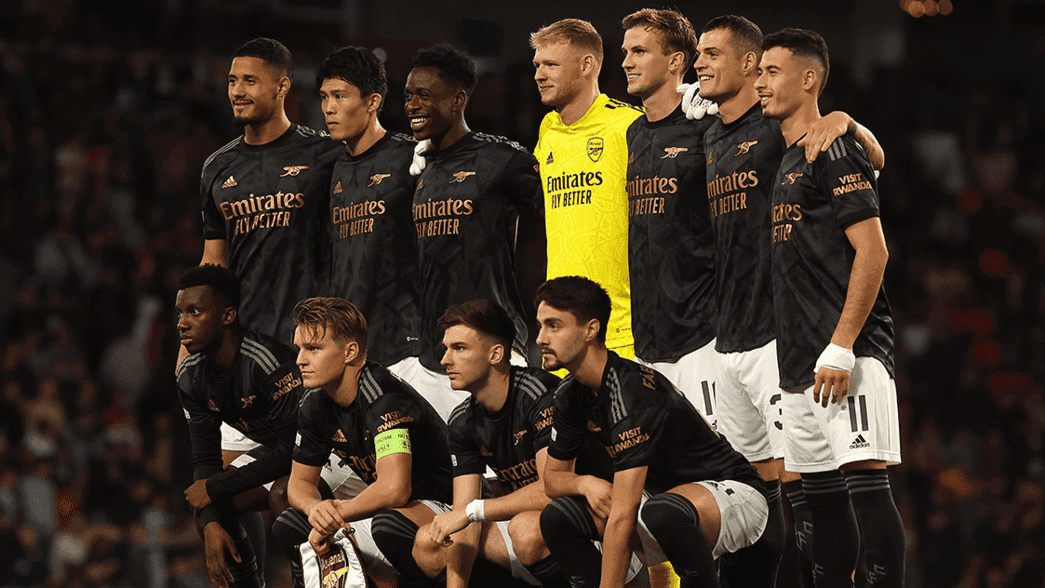 Arsenal line up for their team photo against PSV Eindhoven