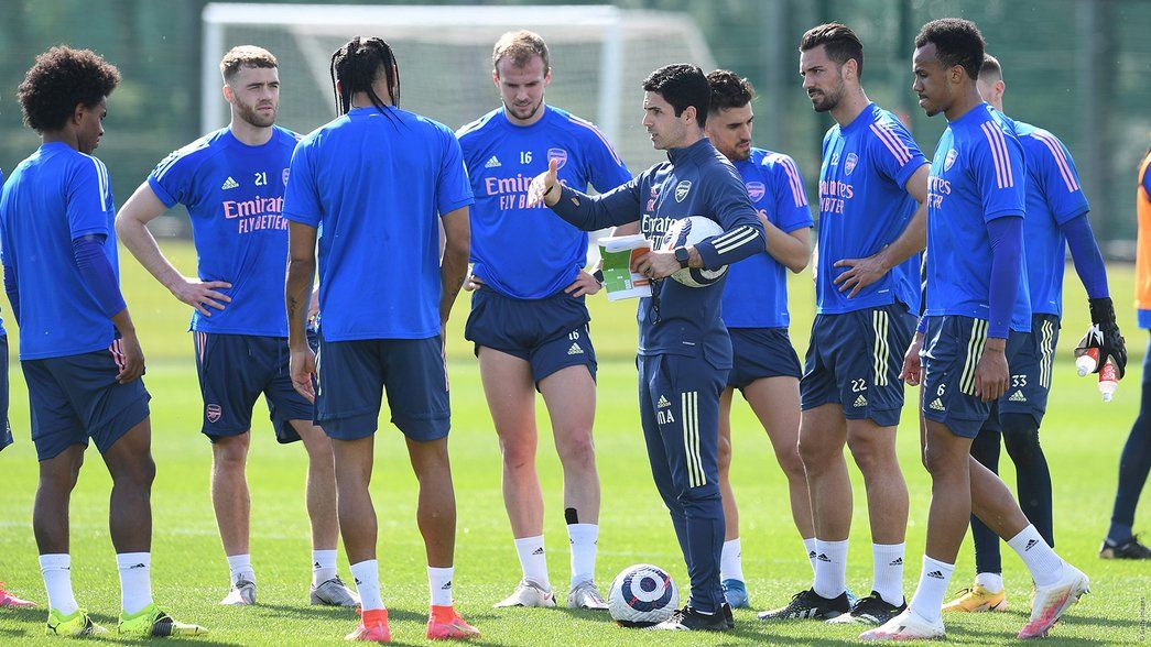 Mikel Arteta and the Arsenal squad