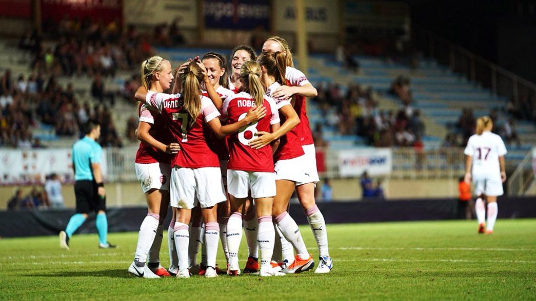 Arsenal Women celebrate against Montpellier