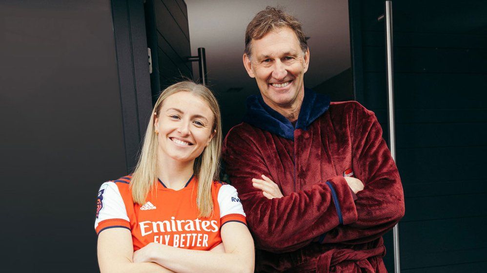 Tony Adams and Leah Williamson in the latest Arsenal Supporting Supporters video