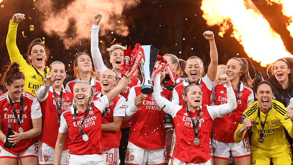Arsenal lift the Conti Cup